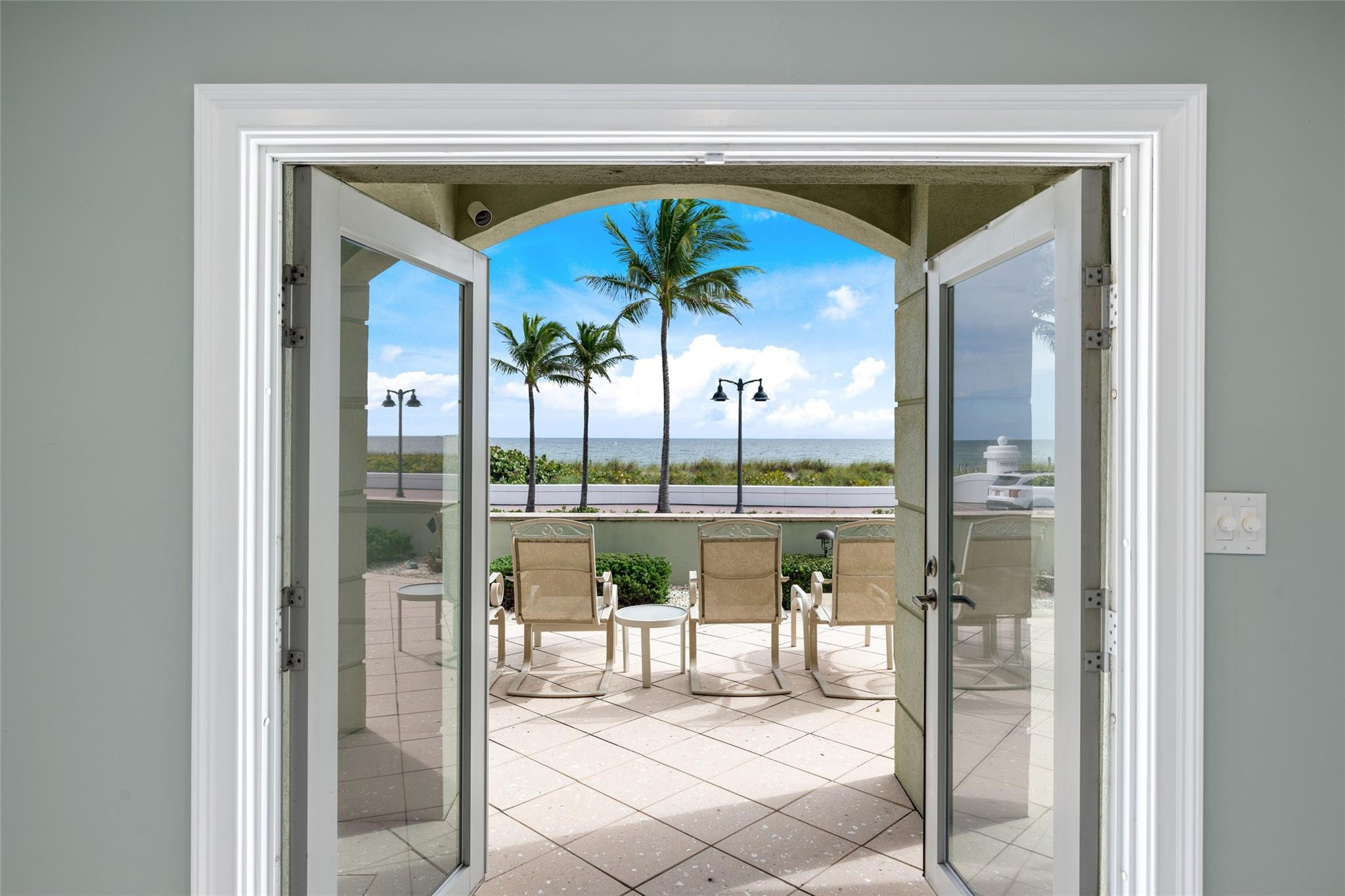 1617 N Fort Laud Bch Boulevard