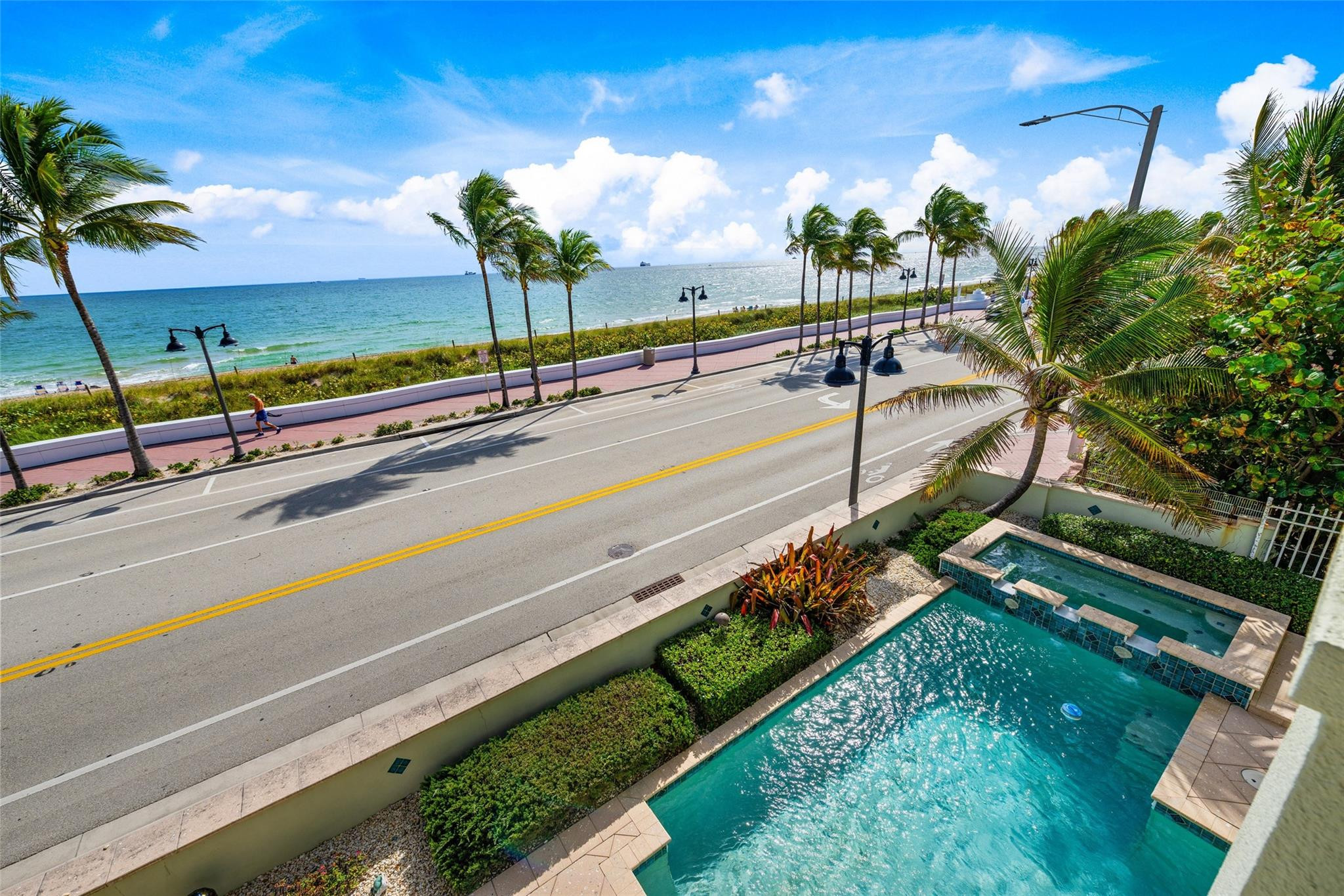 1617 N Fort Laud Bch Boulevard
