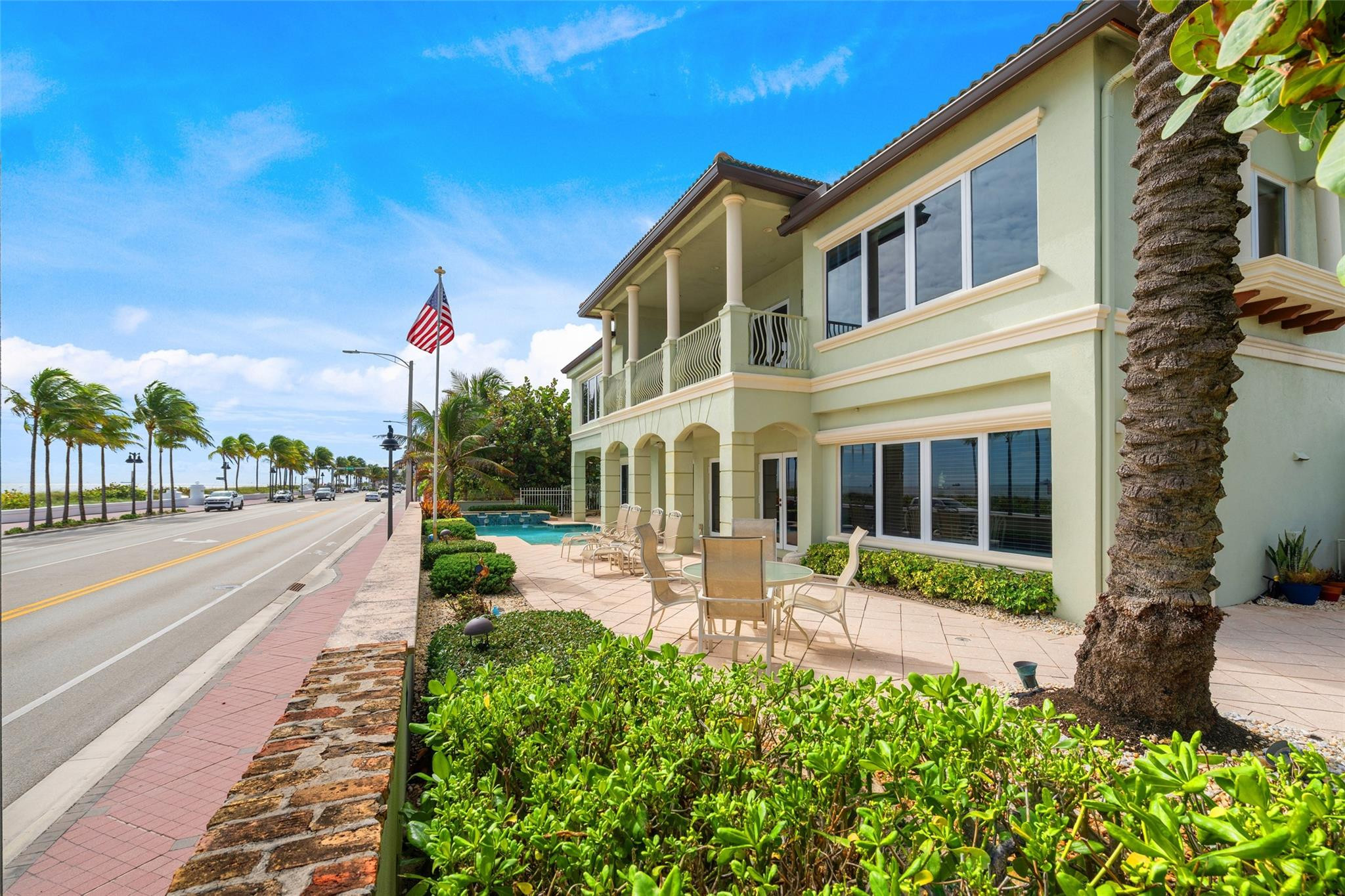 1617 N Fort Laud Bch Boulevard