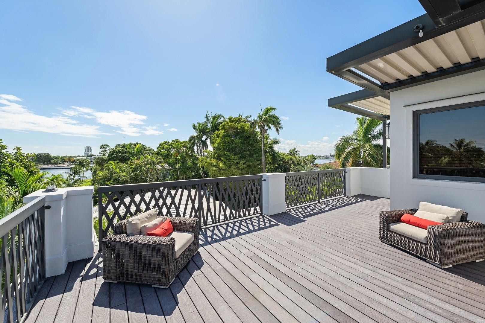 720 Isle Of Palms Drive