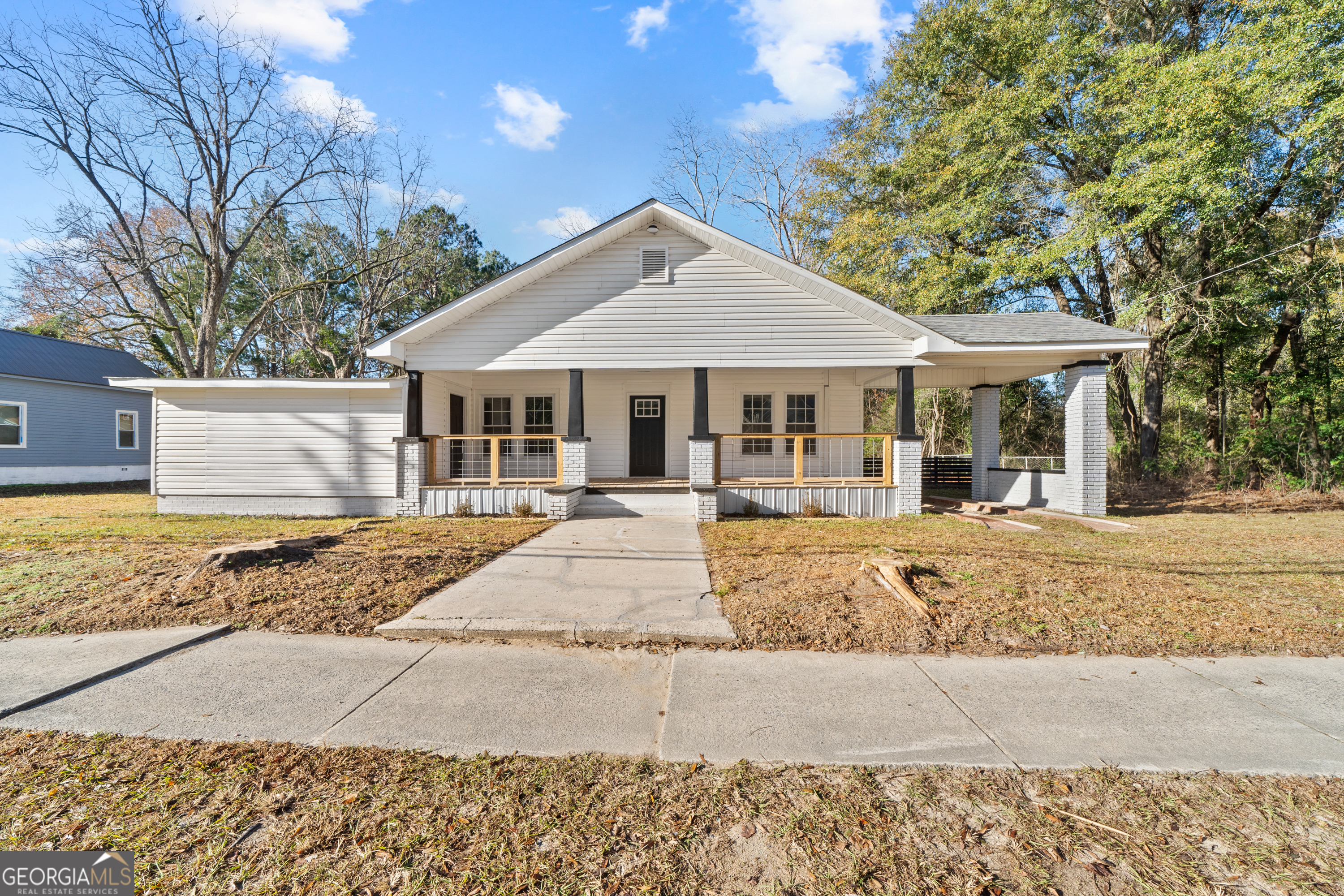 174 Main Street SE
