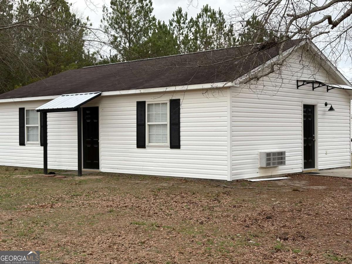153 A Cox Road SW