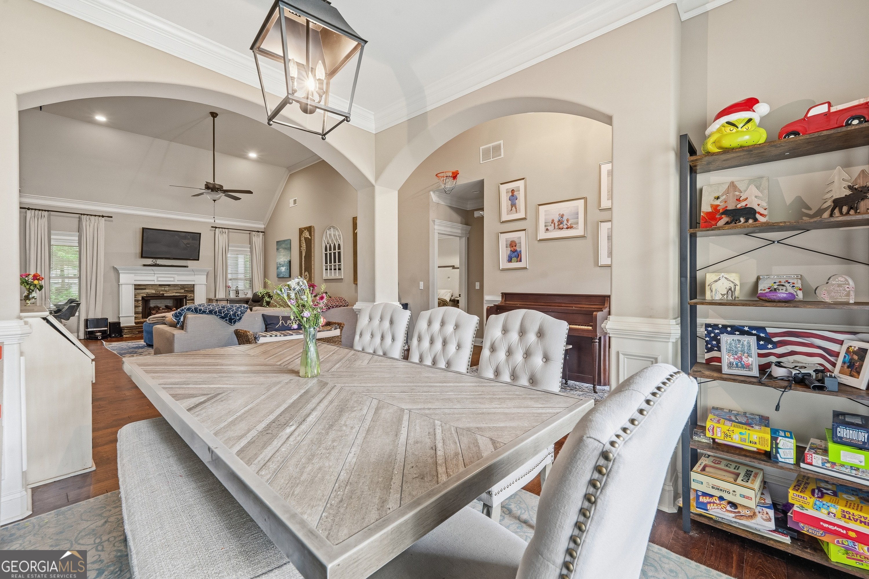 1101 Mira Vista Cove