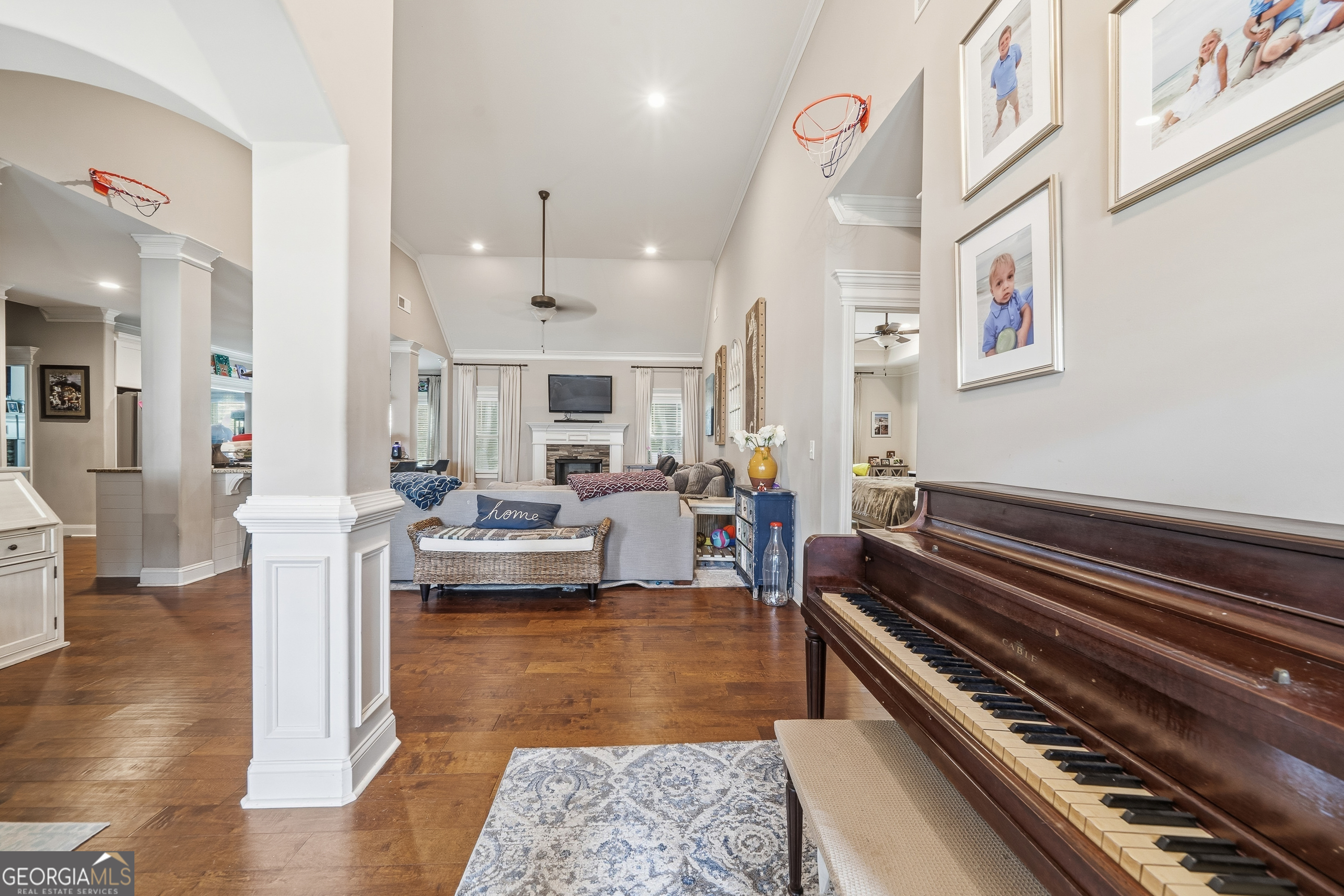 1101 Mira Vista Cove