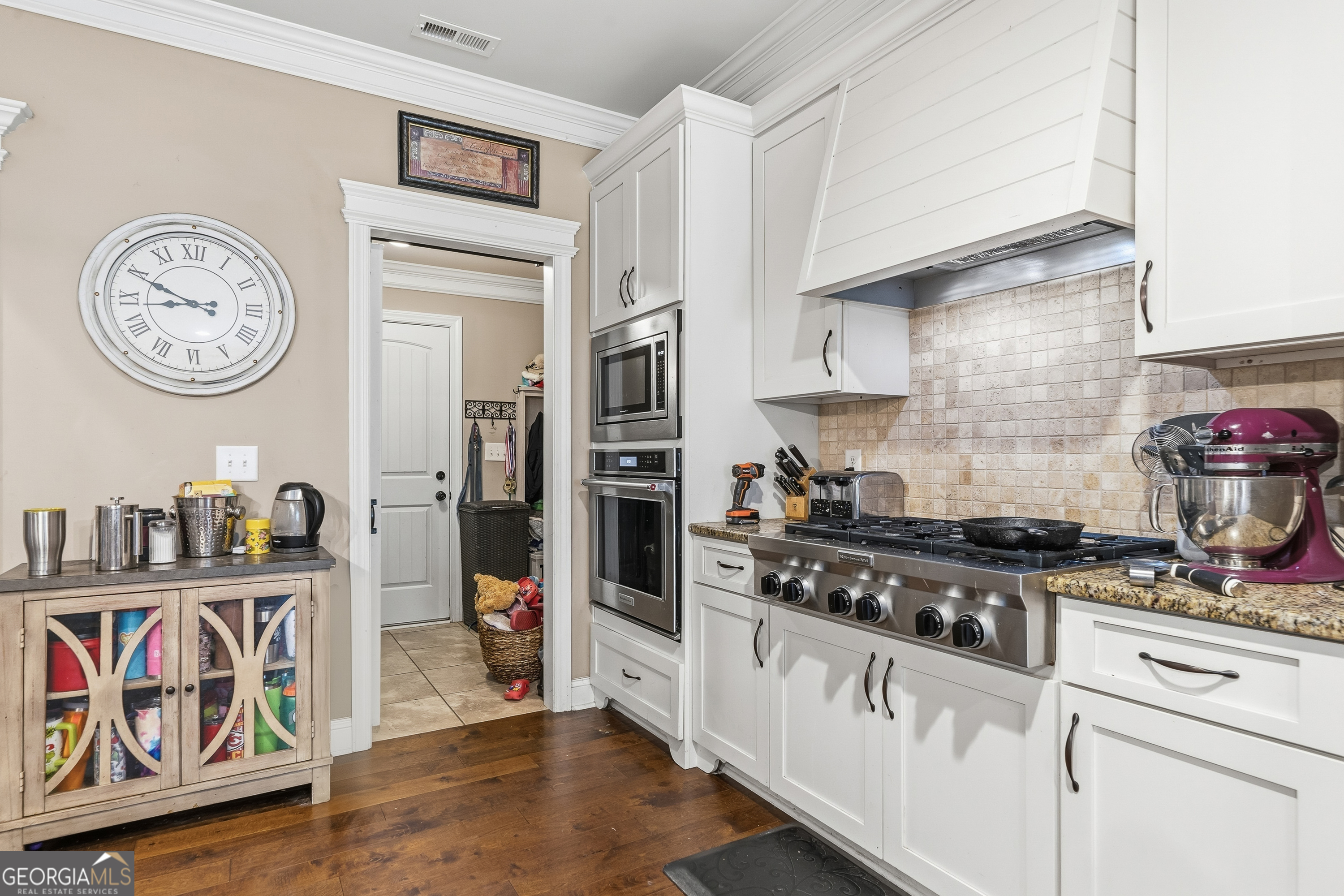 1101 Mira Vista Cove
