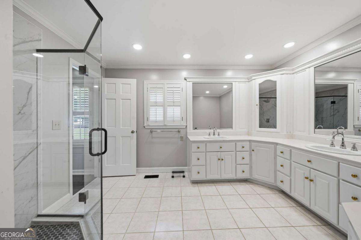 390 Dedrick Road