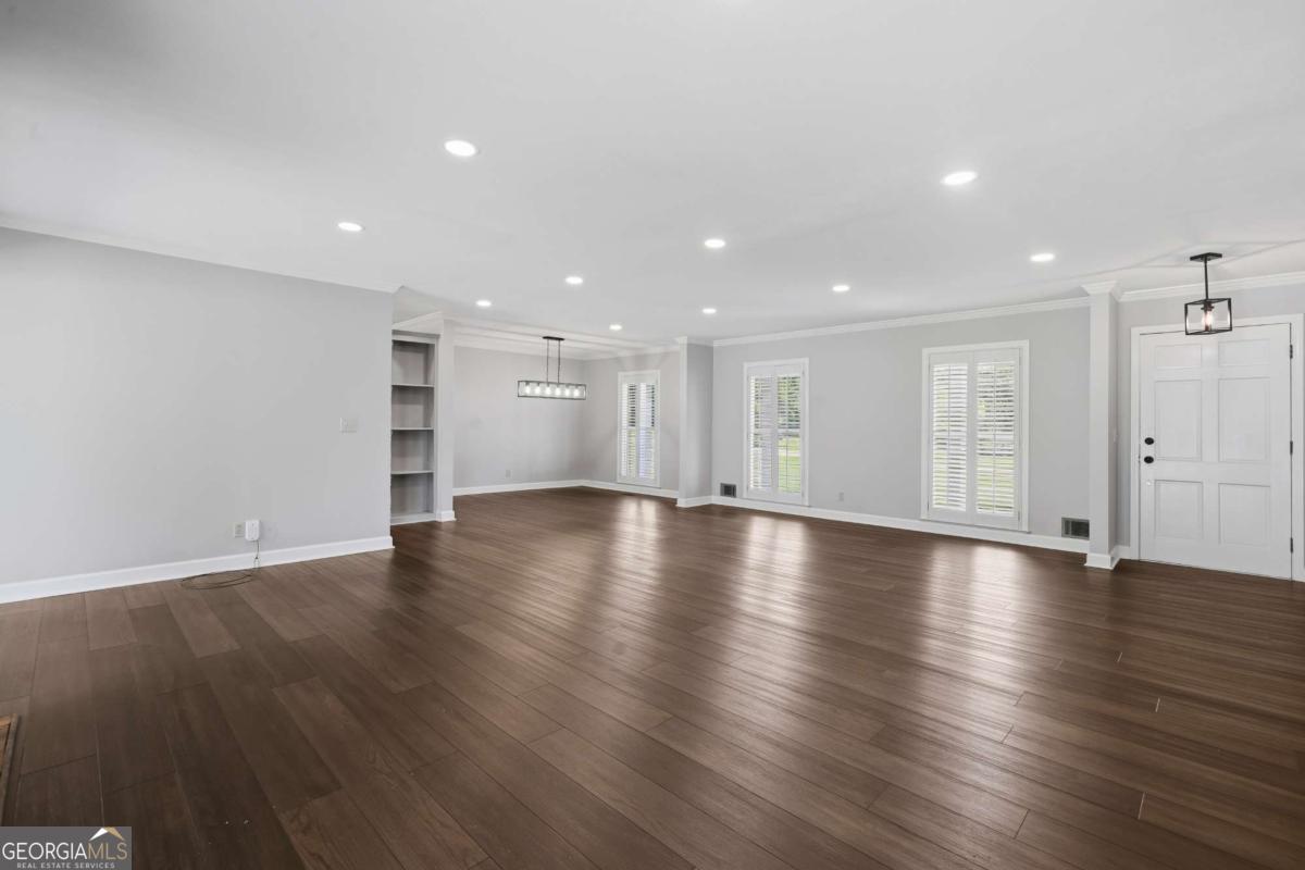 390 Dedrick Road