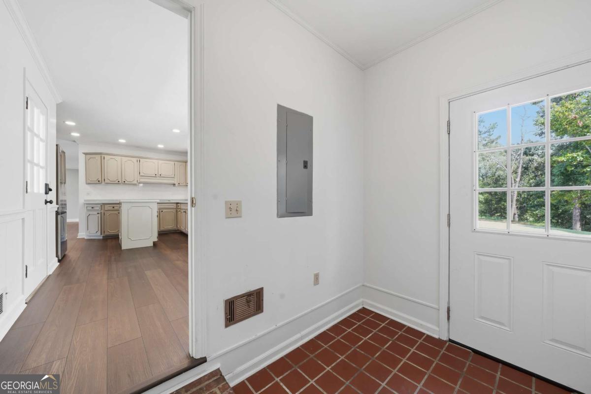 390 Dedrick Road
