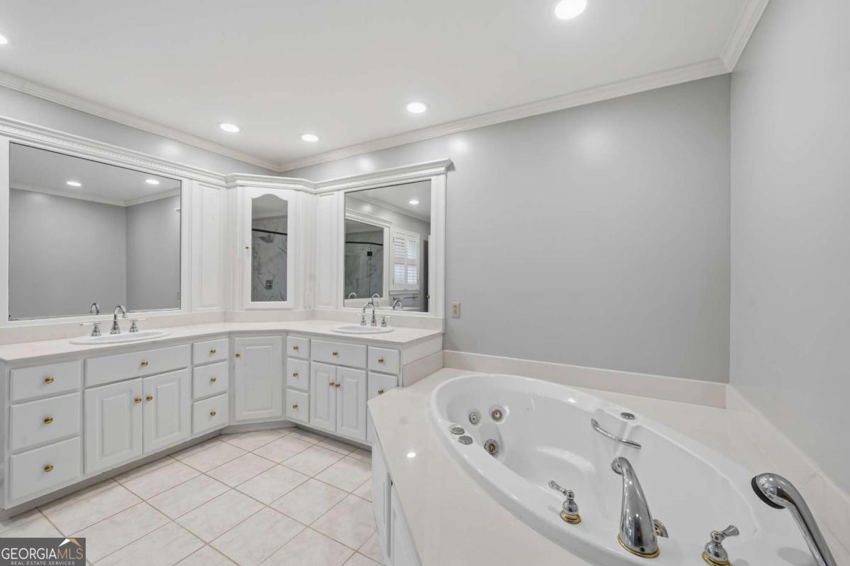 390 Dedrick Road