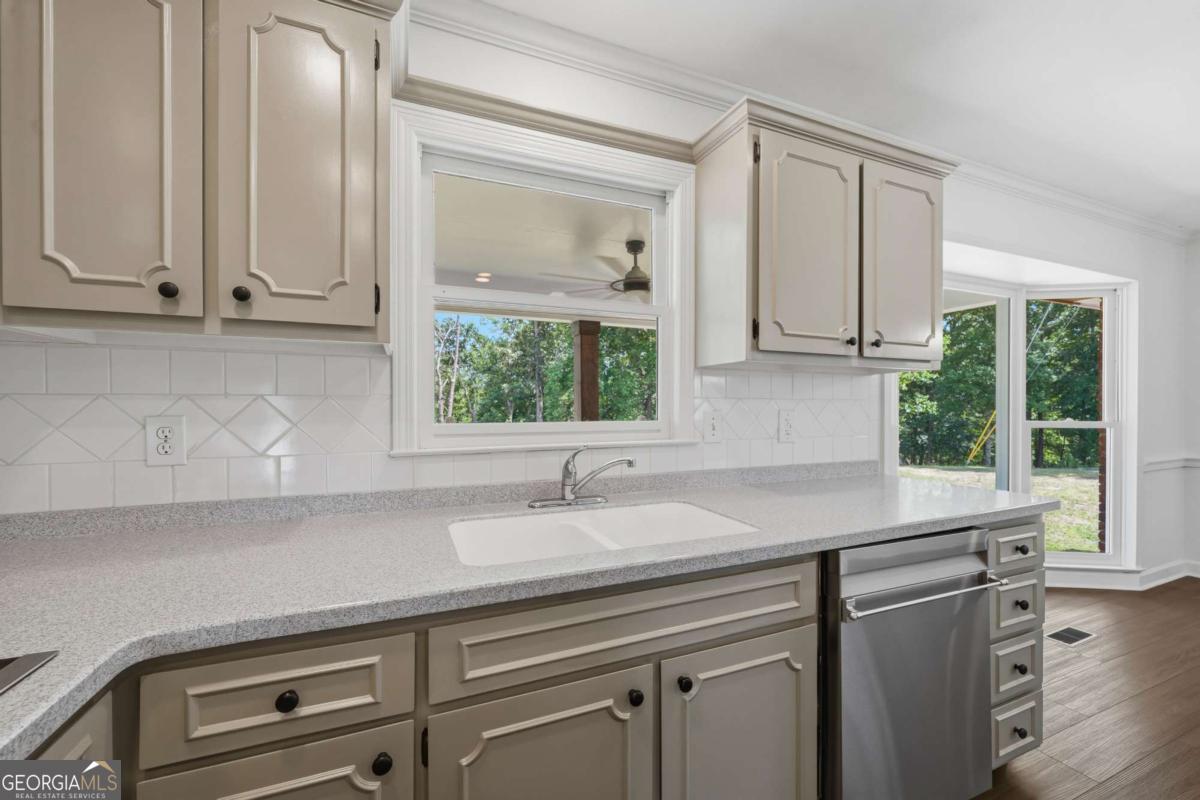 390 Dedrick Road