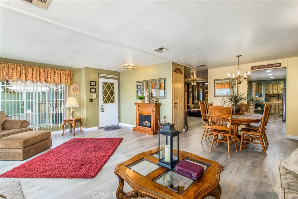 1122 Via Del Mesa