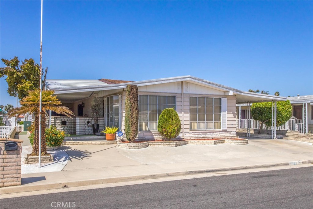 1122 Via Del Mesa