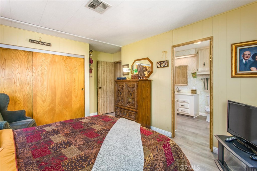 1122 Via Del Mesa