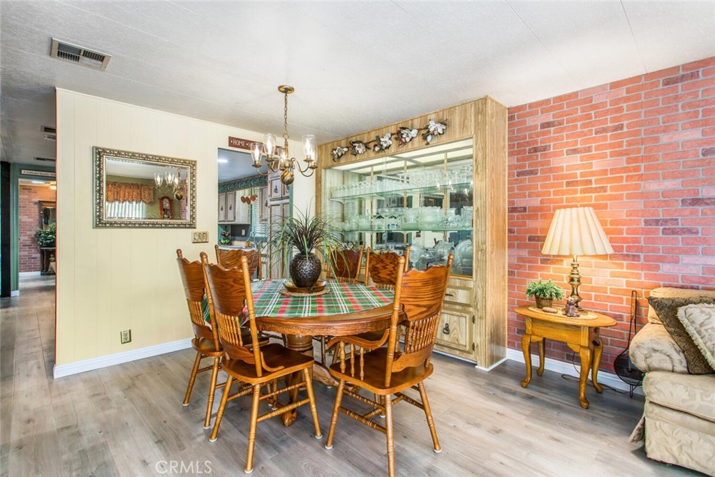 1122 Via Del Mesa