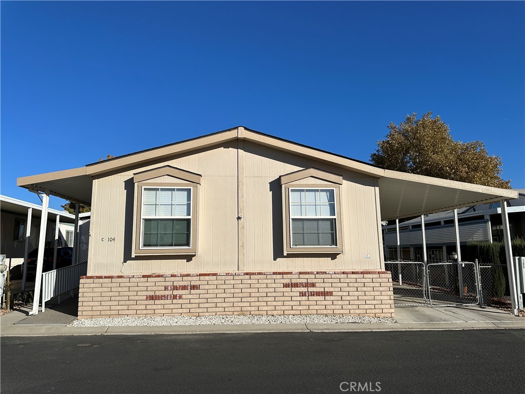 20843 Waalew Road C104