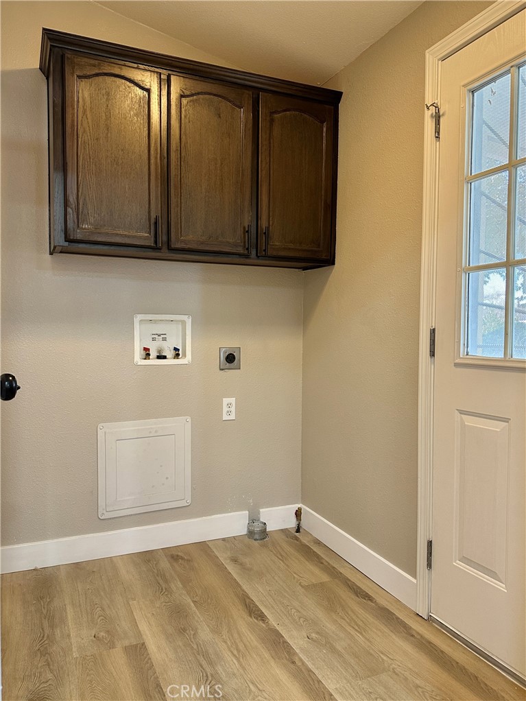 20843 Waalew Road C104