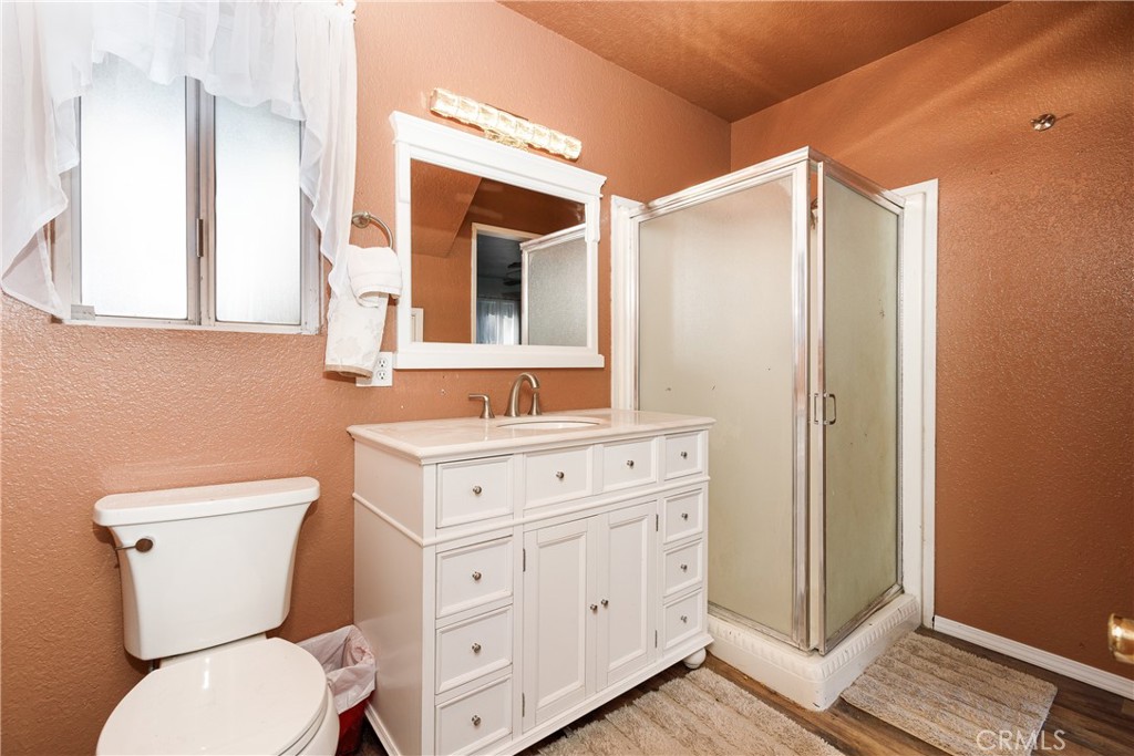 1187 Scenic Way
