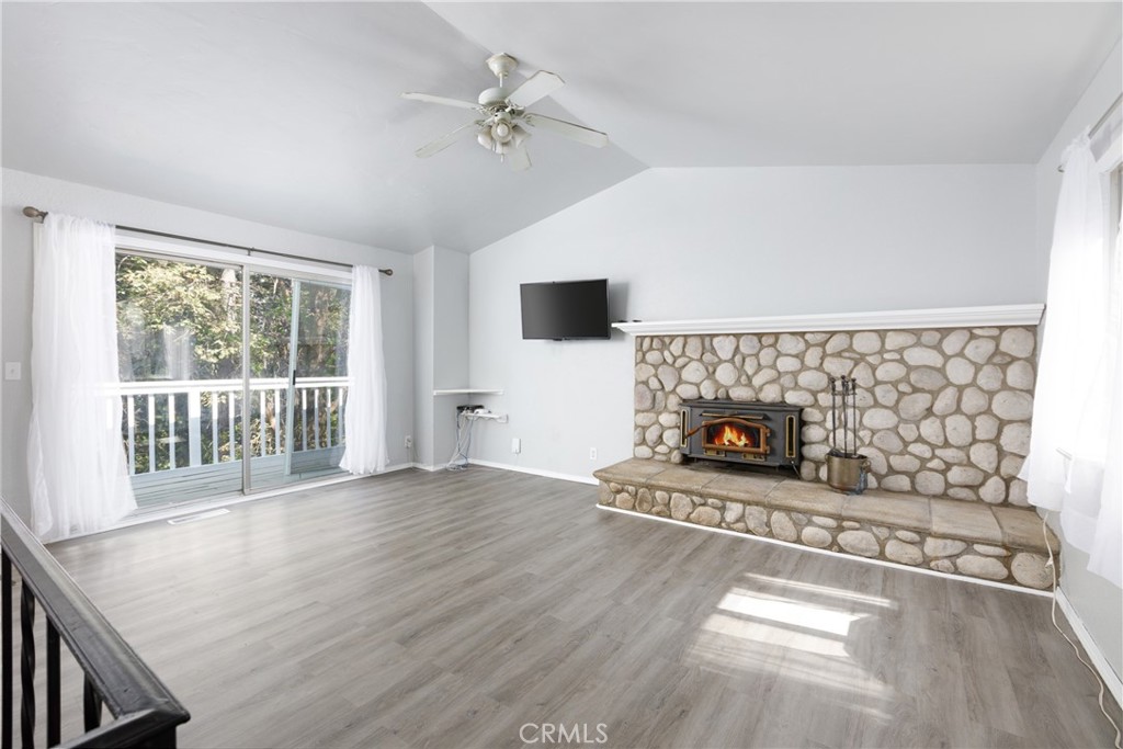 1187 Scenic Way