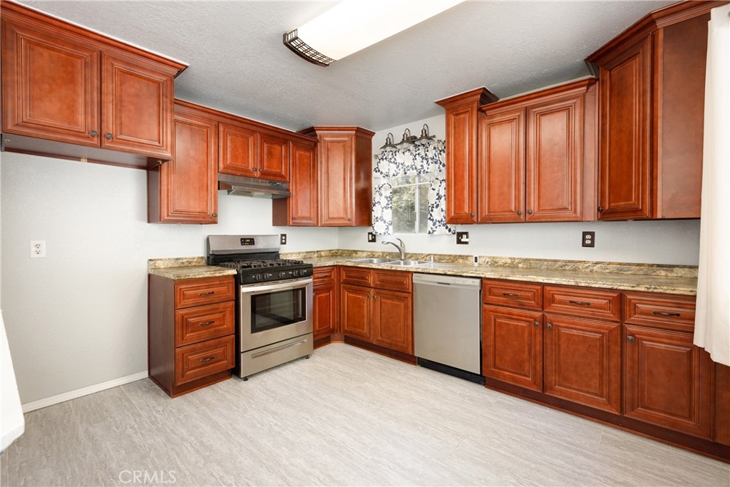 1187 Scenic Way