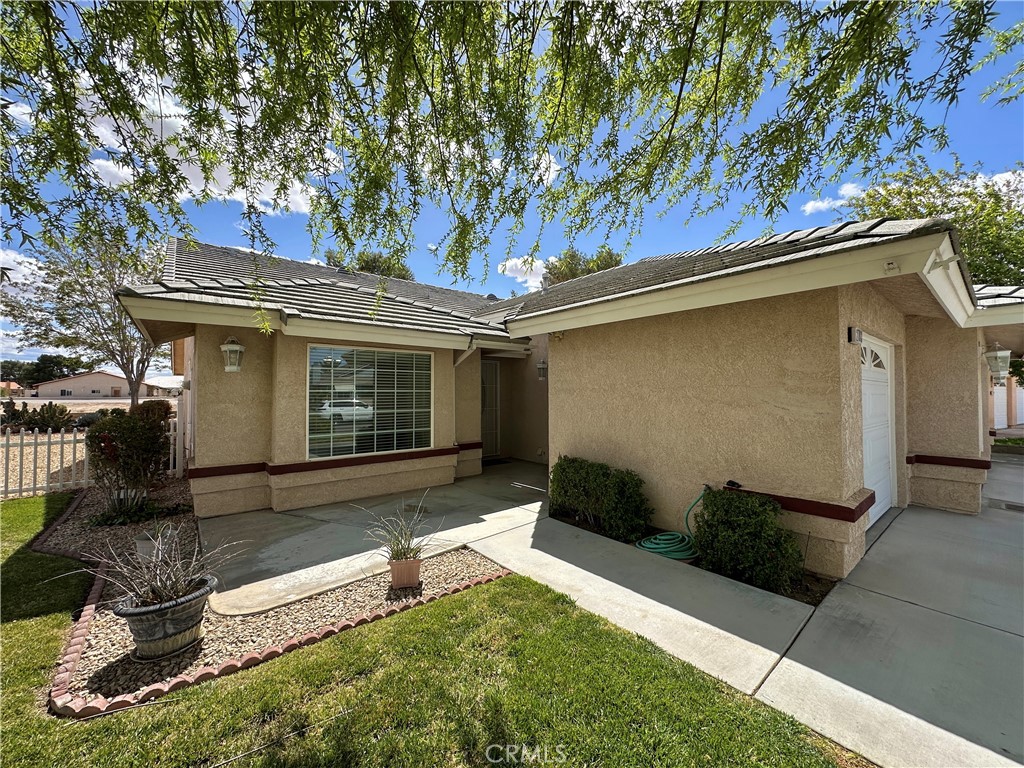 27813 Hummingbird Lane