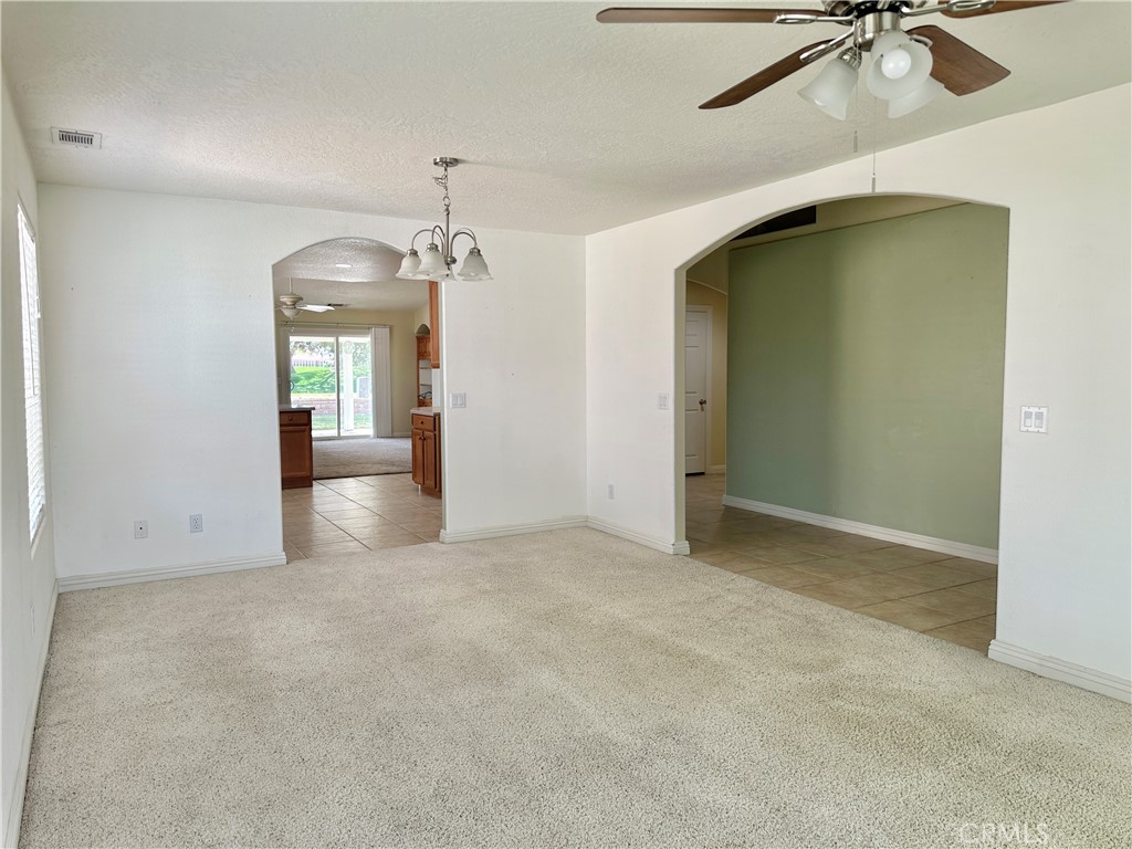 27813 Hummingbird Lane