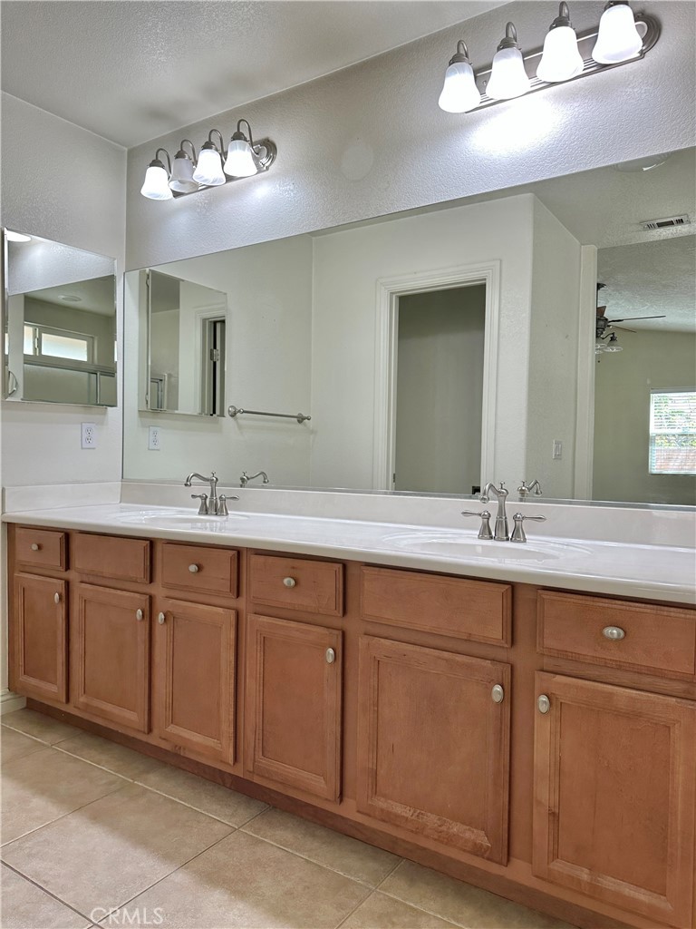 27813 Hummingbird Lane