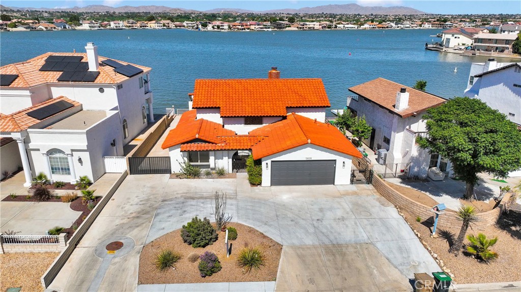 13835 Spring Valley