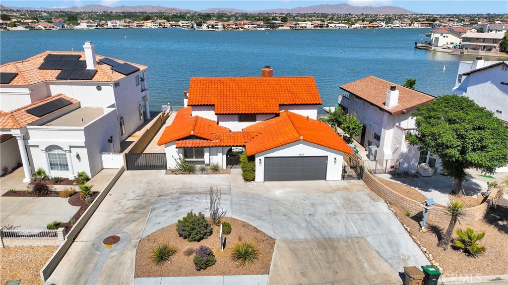 13835 Spring Valley