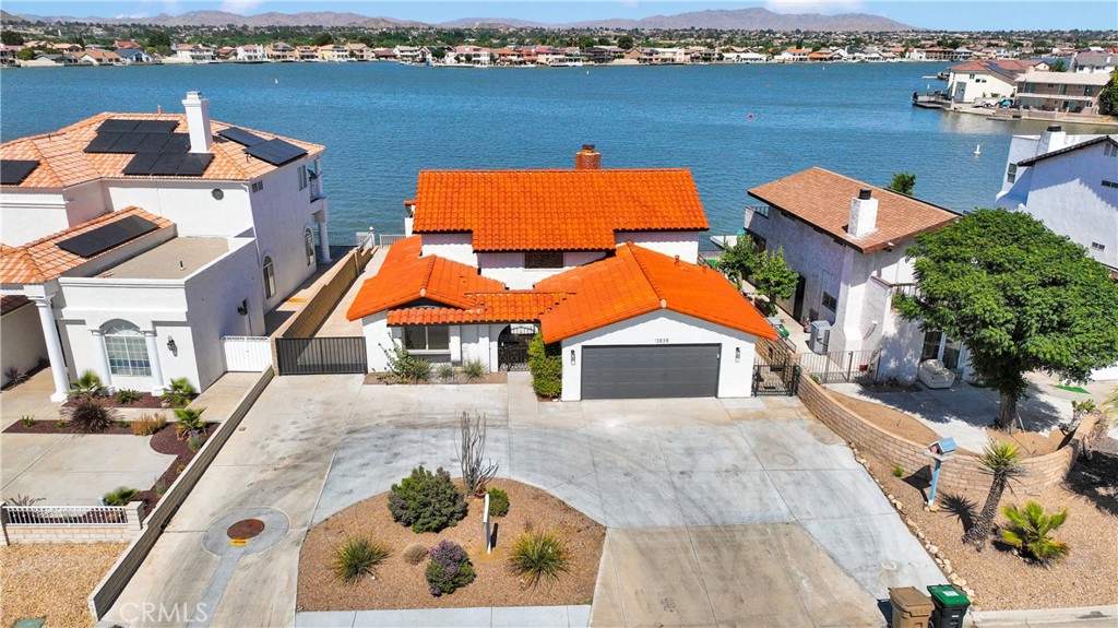 13835 Spring Valley