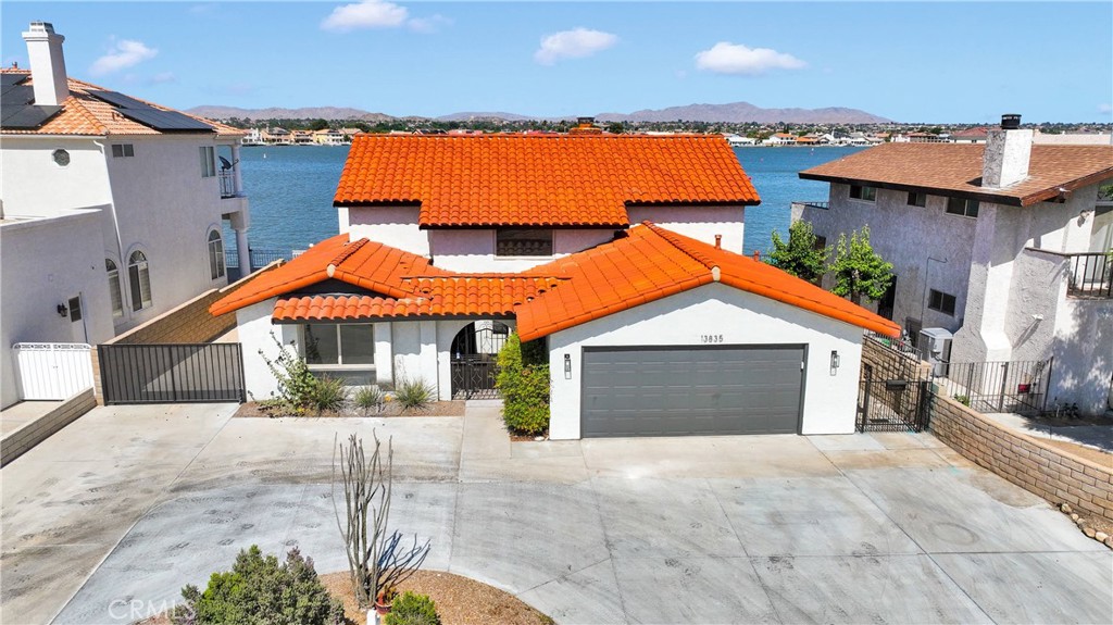 13835 Spring Valley