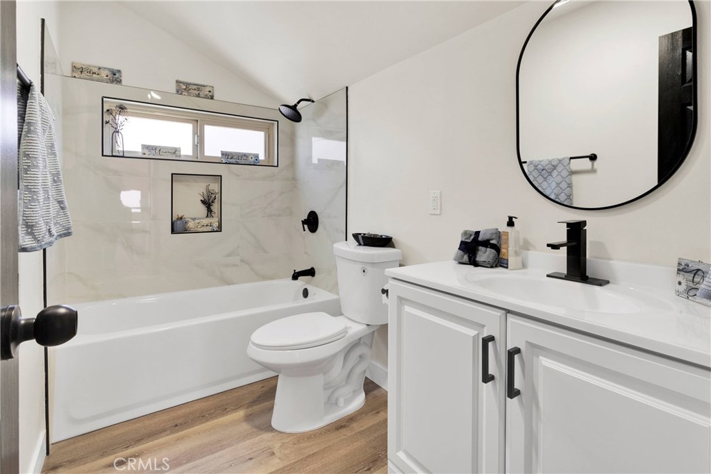 13835 Spring Valley