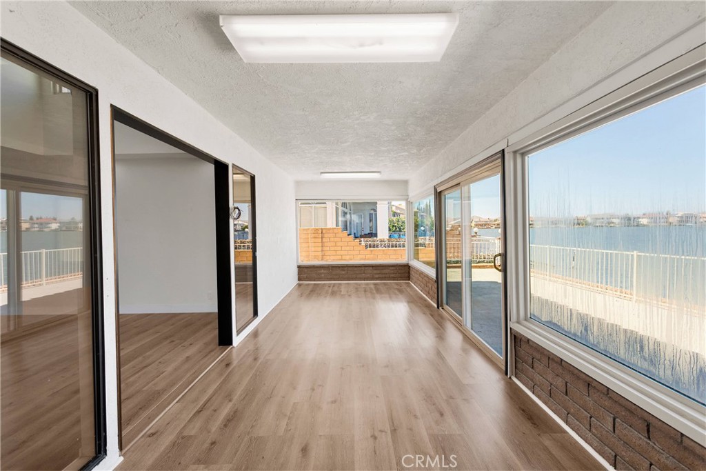 13835 Spring Valley