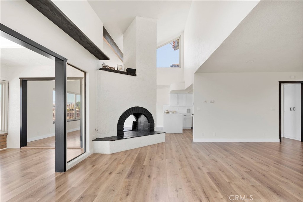 13835 Spring Valley