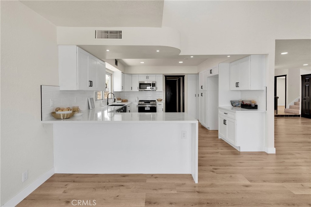 13835 Spring Valley