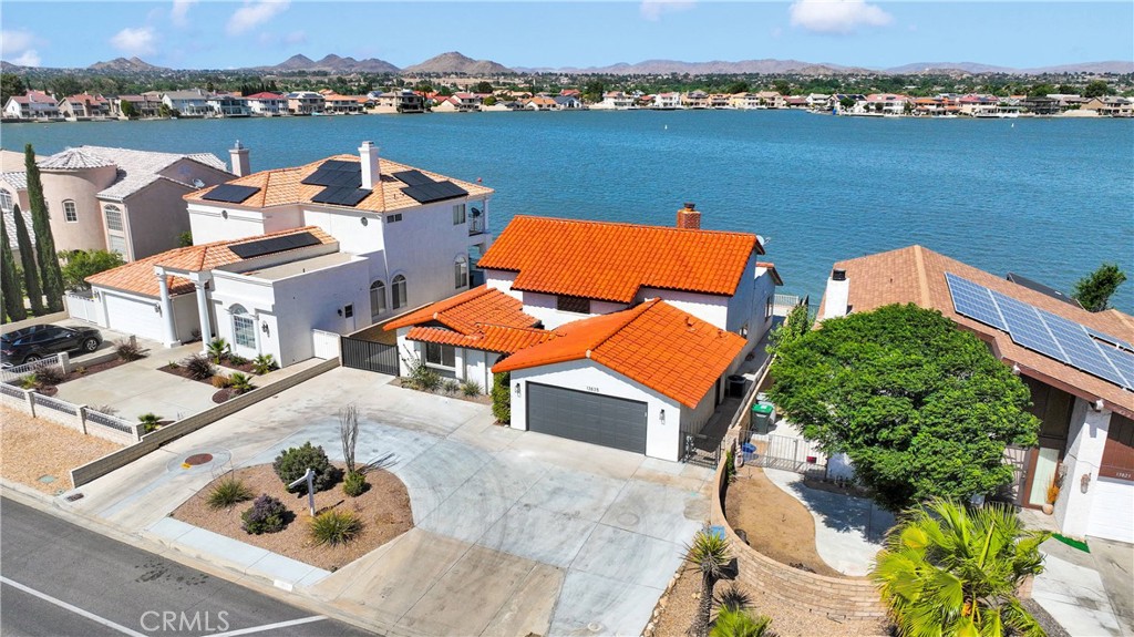 13835 Spring Valley