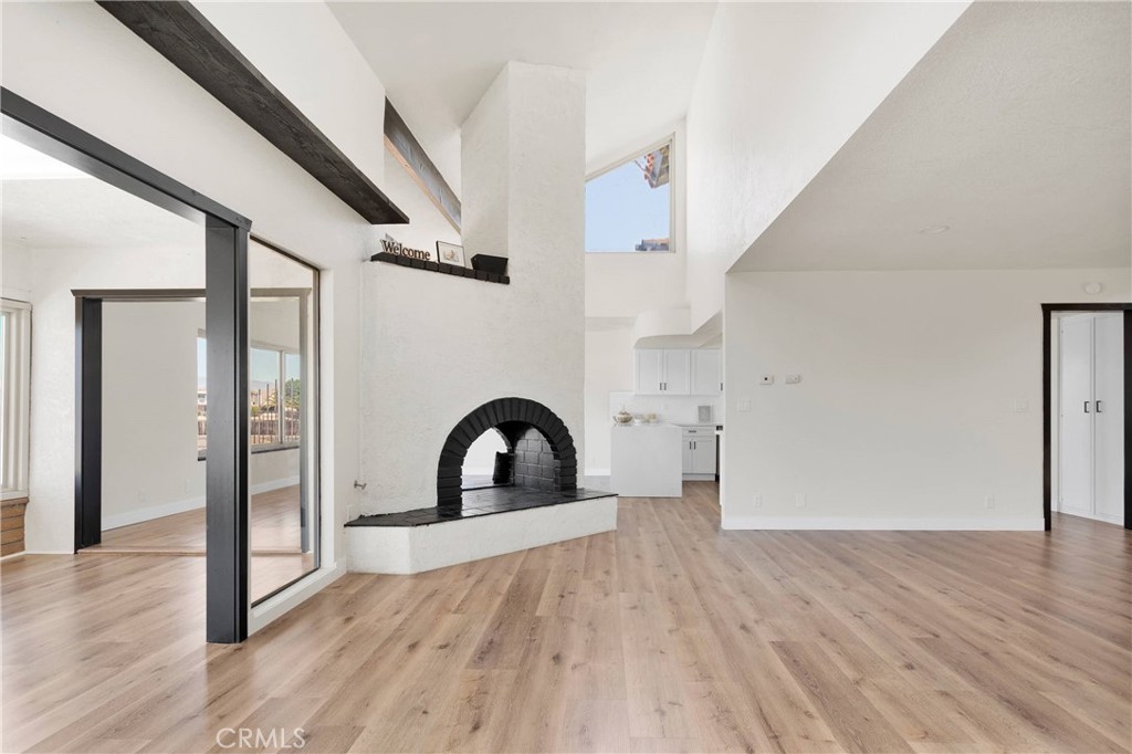 13835 Spring Valley