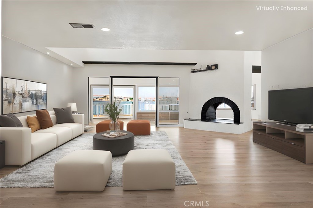 13835 Spring Valley