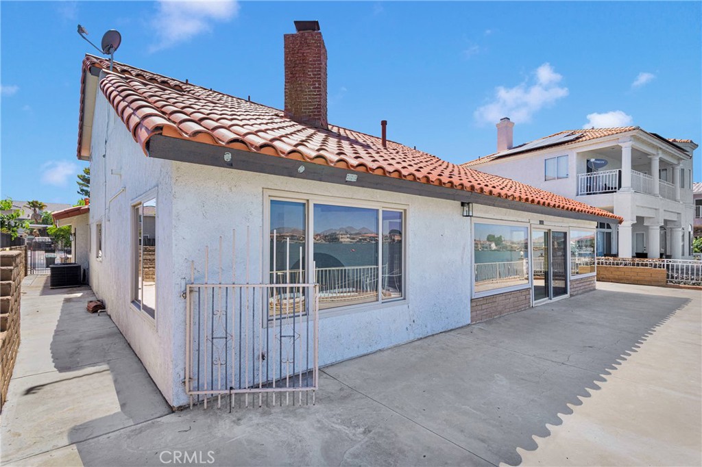 13835 Spring Valley