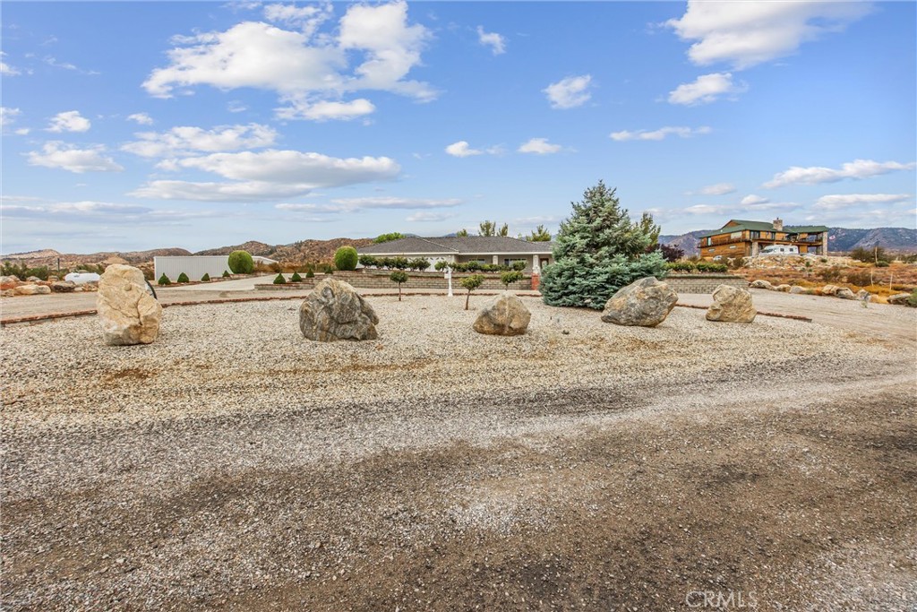 325 Canyon Road