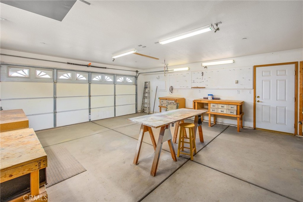 325 Canyon Road