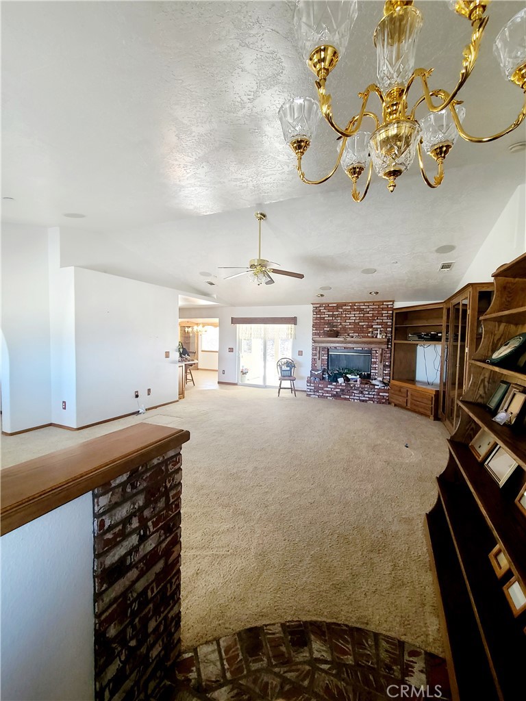 325 Canyon Road