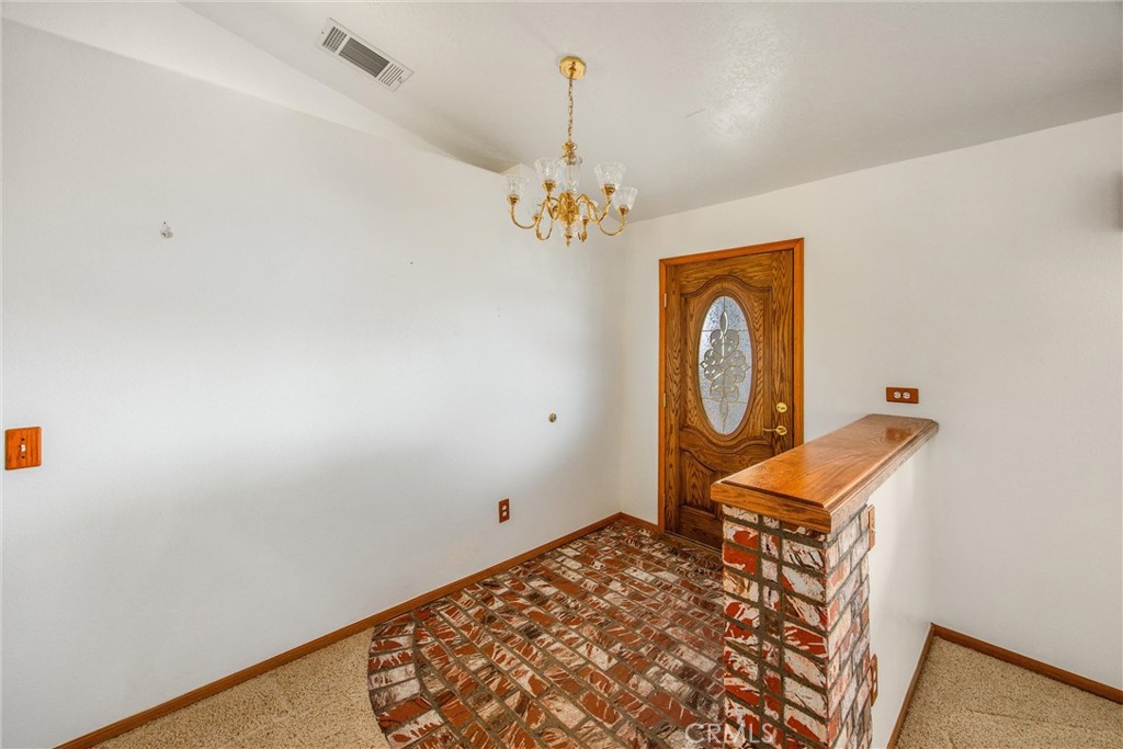 325 Canyon Road