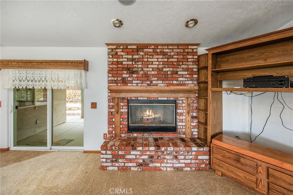 325 Canyon Road