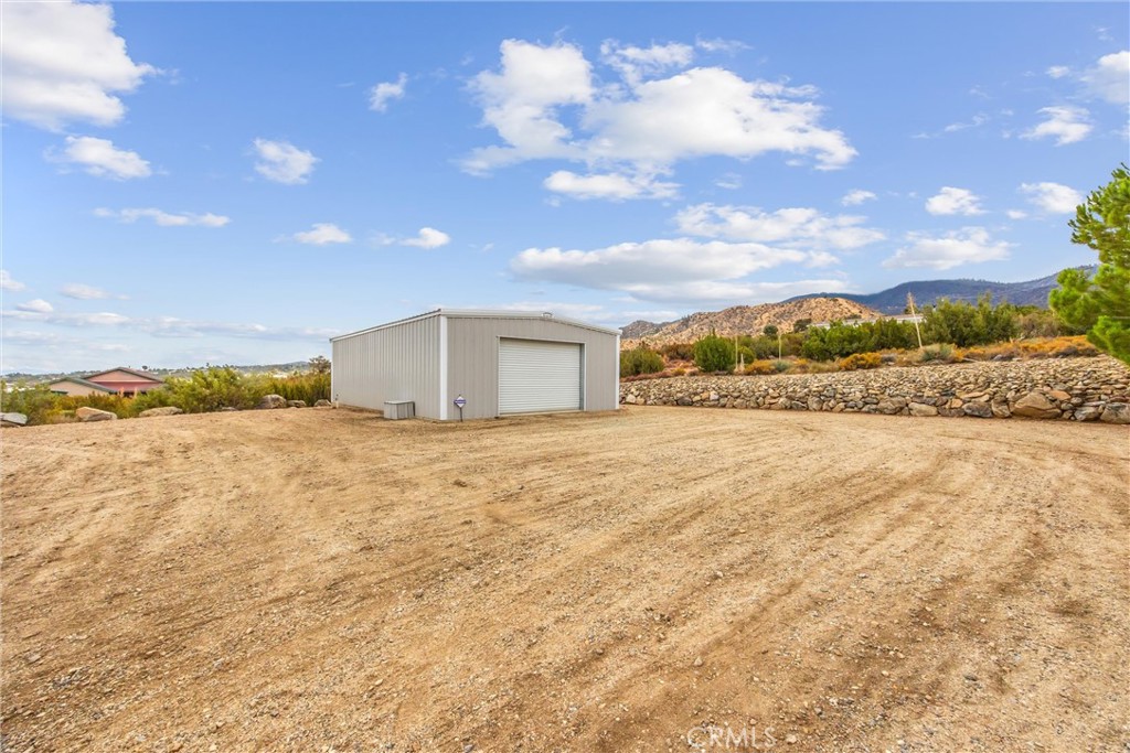 325 Canyon Road