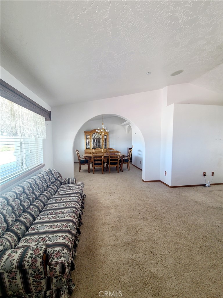 325 Canyon Road