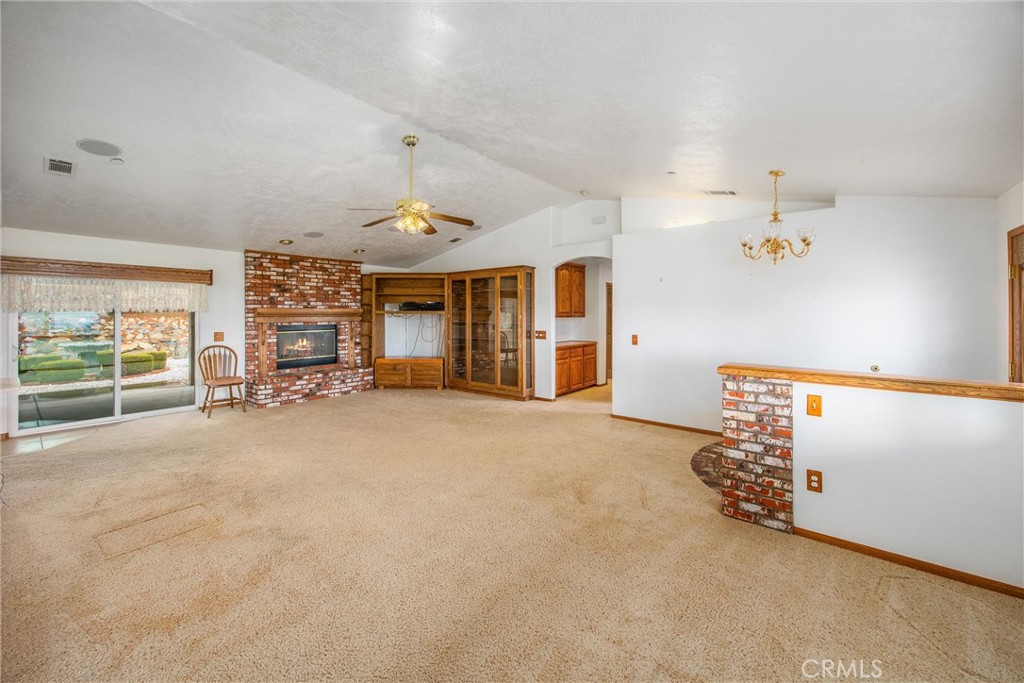 325 Canyon Road