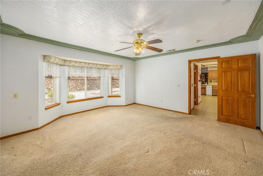 325 Canyon Road