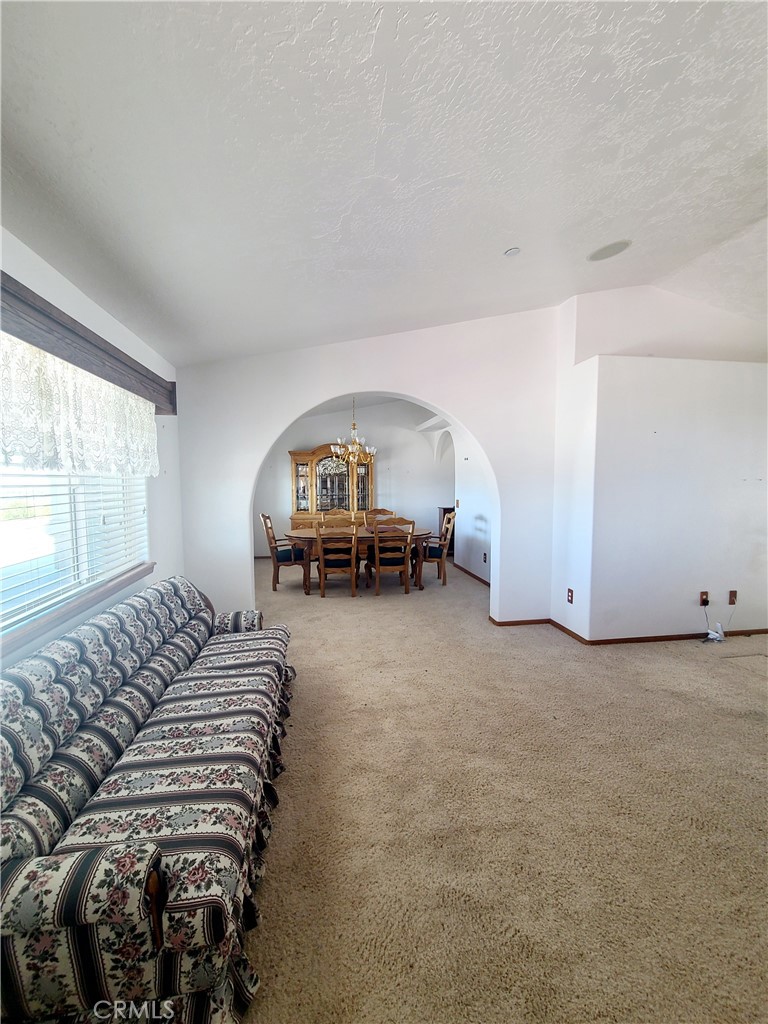 325 Canyon Road
