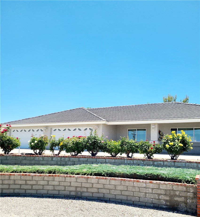 325 Canyon Road