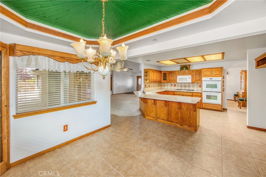 325 Canyon Road